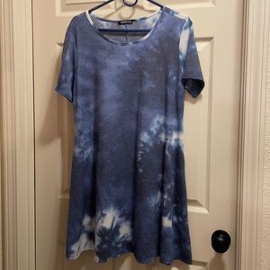 Heimish blue and white tie dye dress 1X